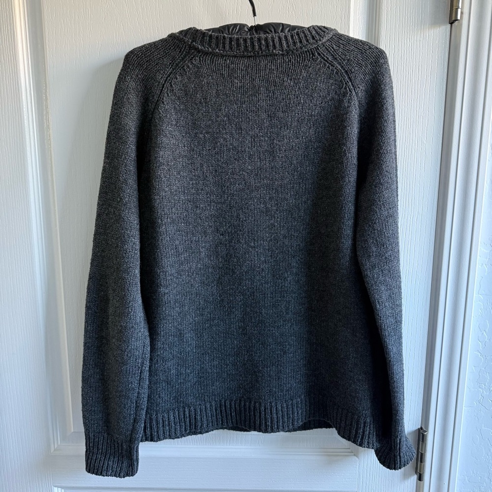Loft Charcoal Gray Crewneck Sweater With Lavender Bead Embellishments Size S - Picture 11 of 13